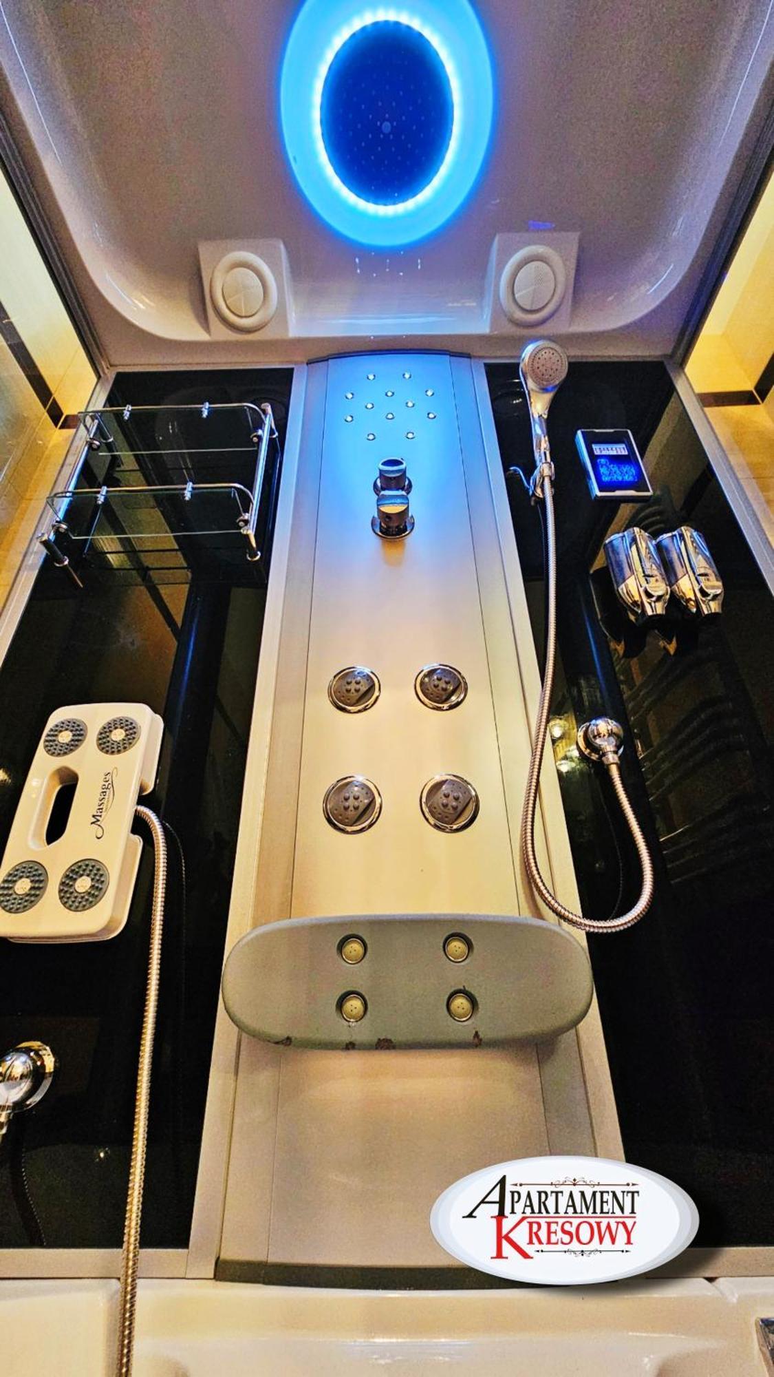 Apartament Kresowy Parter 3 Pokoje Duza Lazienka Kabino-Wanna Spa Wi Fi Ekspres 2X Smart Tv Antresola Parking Free Plac Zabaw Bilet Na Aquapark 150M W Cenie Hrubieszow Ngoại thất bức ảnh
